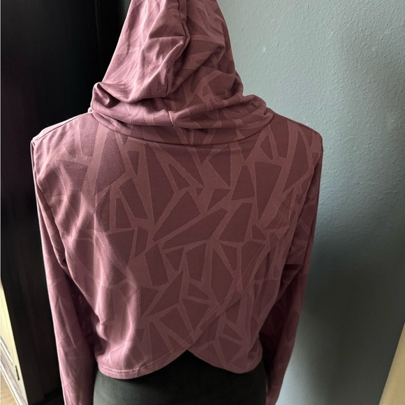 •SHEIN Mauve Abstract Hoodie• - Picture 2 of 3